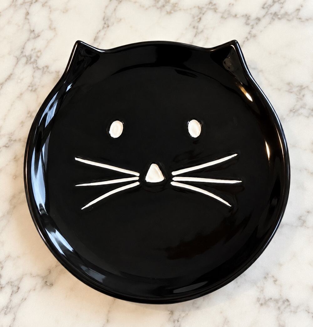Pottery Barn Black Cat Face Ceramic Plate / Dish Halloween Decor 7”